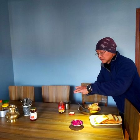 Peace Homestay Kathmandu Esterno foto